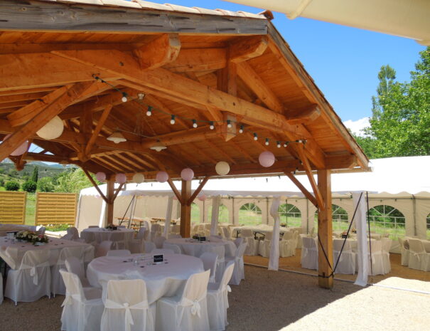 kiosques-avec-chapiteau